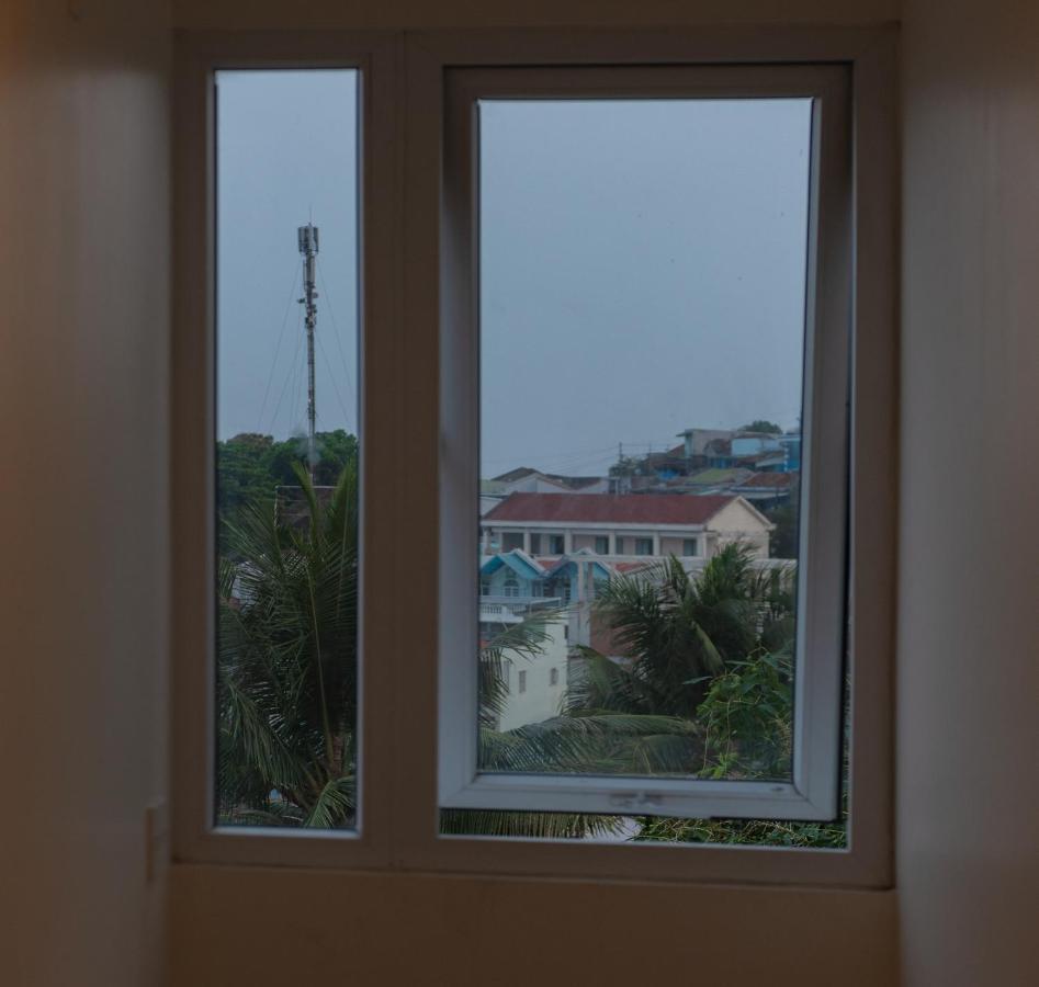 Отель Khach San Cliffhouse Нячанг