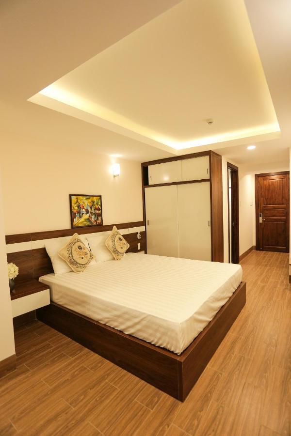 Khach San Cliffhouse Отель 3*
